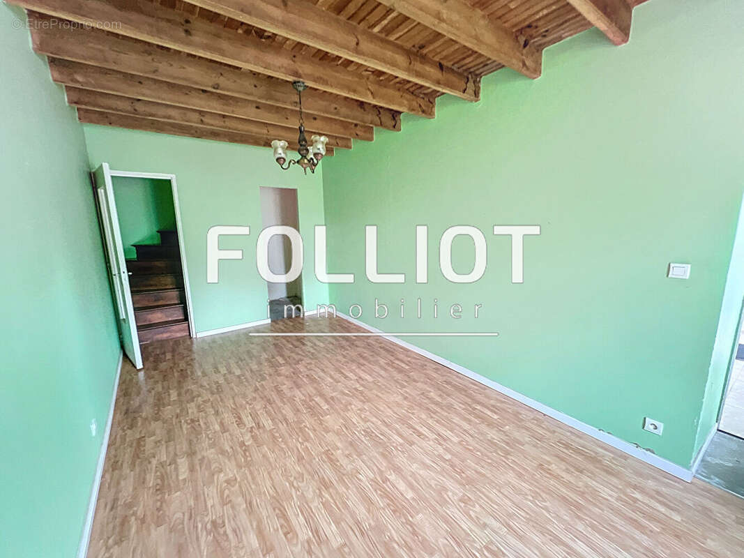 Maison à CERISY-LA-SALLE