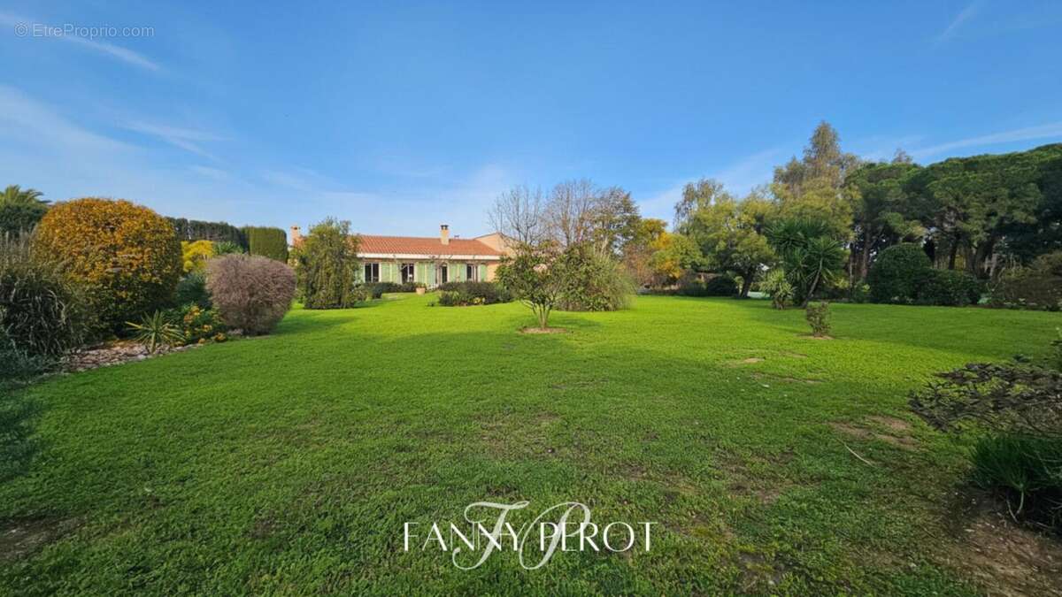 Maison à SAINT-CYPRIEN