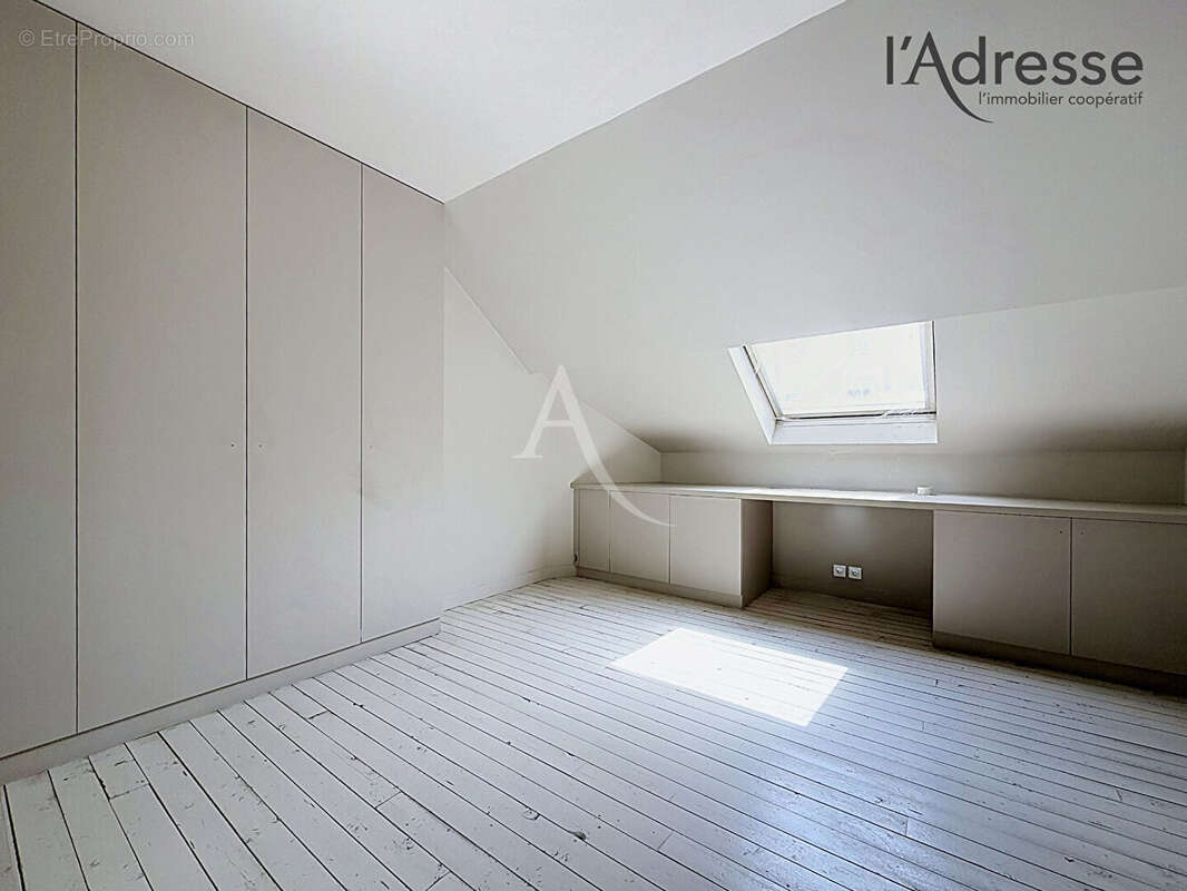 PUTEAUX/ Centre-Ville - Maison 8 pièces 168m² - 126m² d'Extérieurs - photo 14