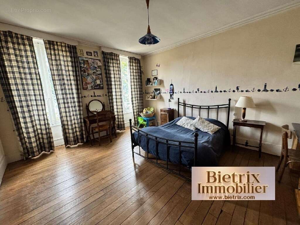 Maison 270 m² à L'isle-Adam  - photo 18