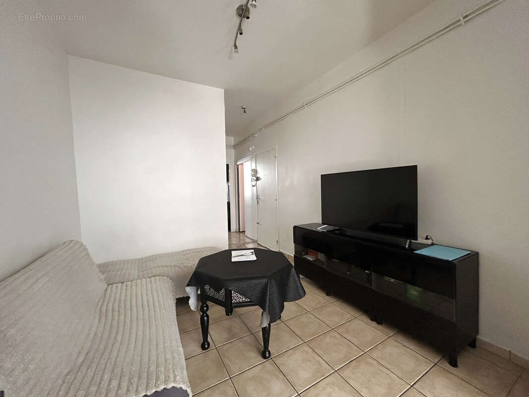 Appartement à MARSEILLE-1E