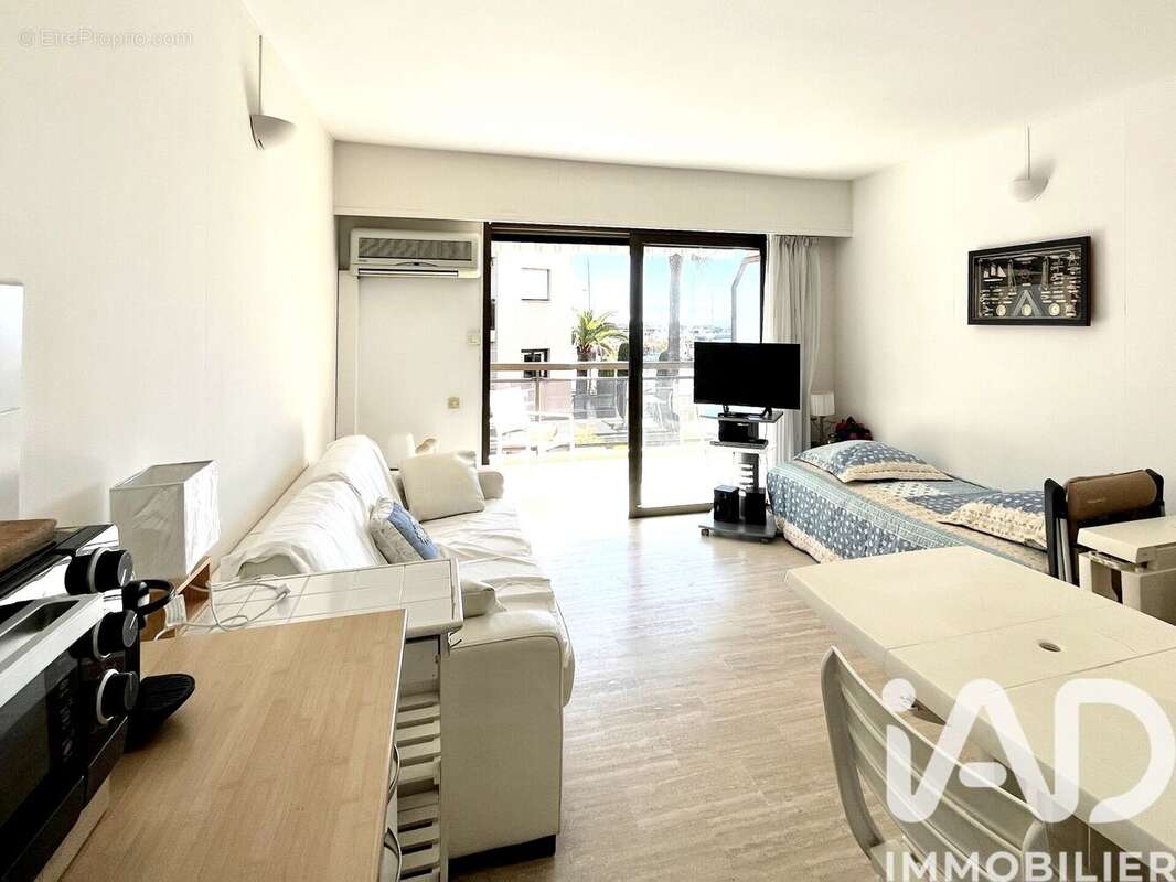 Photo 2 - Appartement à MANDELIEU-LA-NAPOULE
