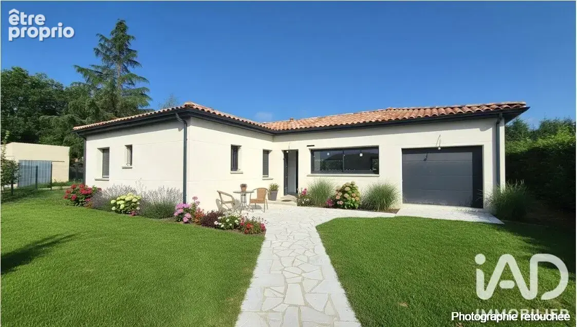 Photo 1 - Maison à MONTBARTIER