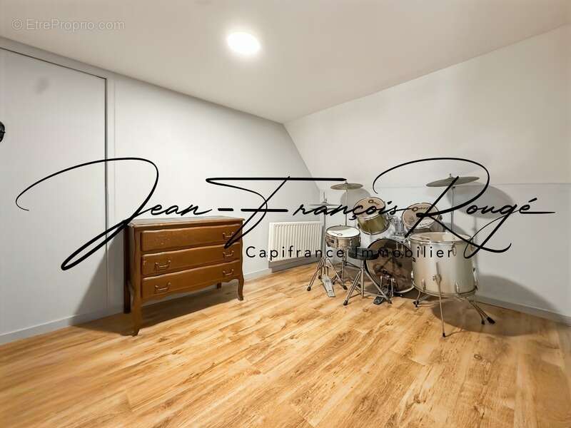 Maison à LA BARRE-DE-SEMILLY