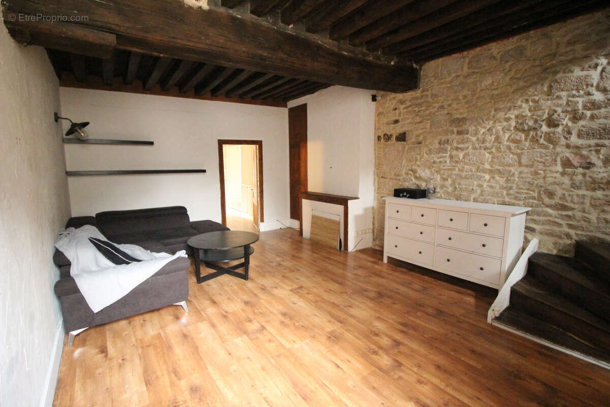 Maison à NUITS-SAINT-GEORGES