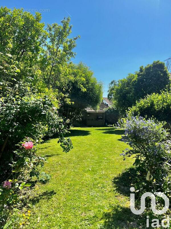 Photo 1 - Maison à MARLY-LA-VILLE