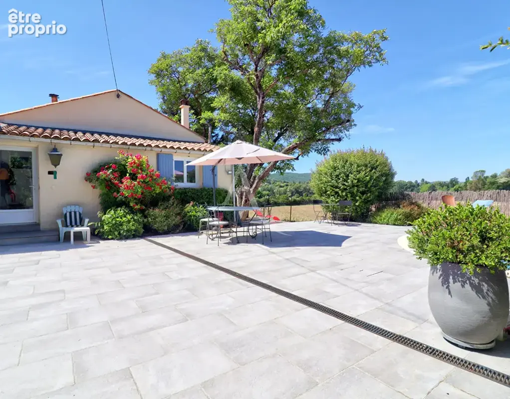 Villa type 5 lumineuse avec piscine jardin et vue imprenable a saint maime - photo 14