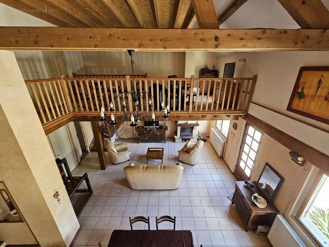 Maison à VERDUN-SUR-LE-DOUBS