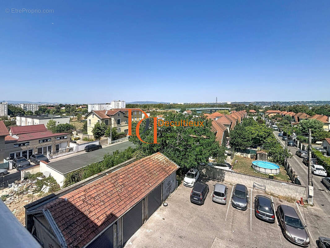 Appartement 52 m² à Vaulx-En-Velin  - photo 6