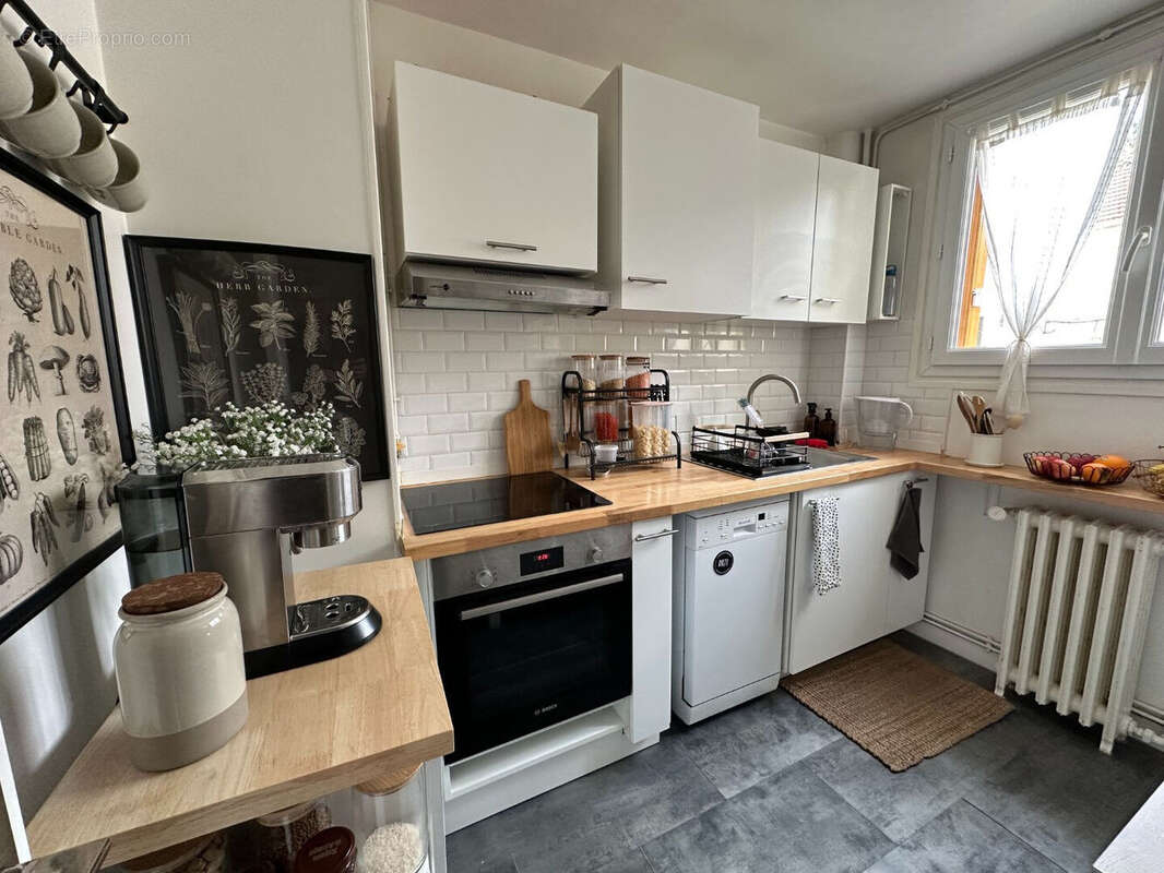 Appartement à RUEIL-MALMAISON