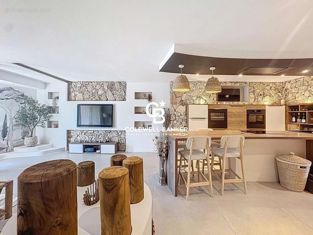 Appartement à SAINT-RAPHAEL