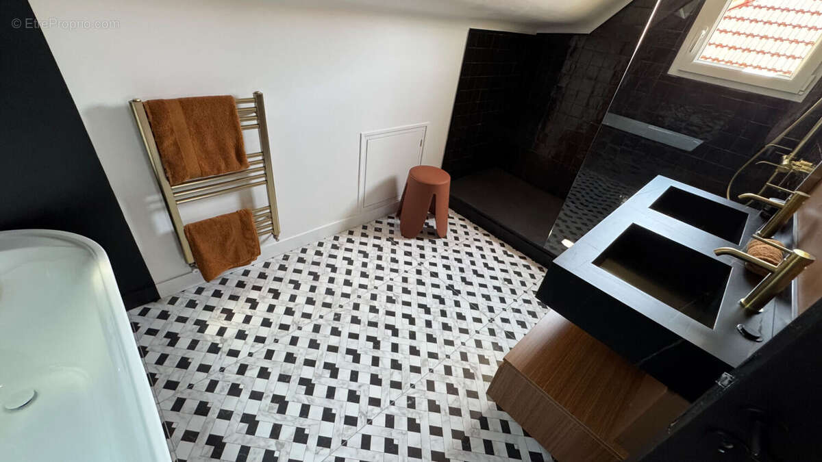 Maison à MONTMORENCY