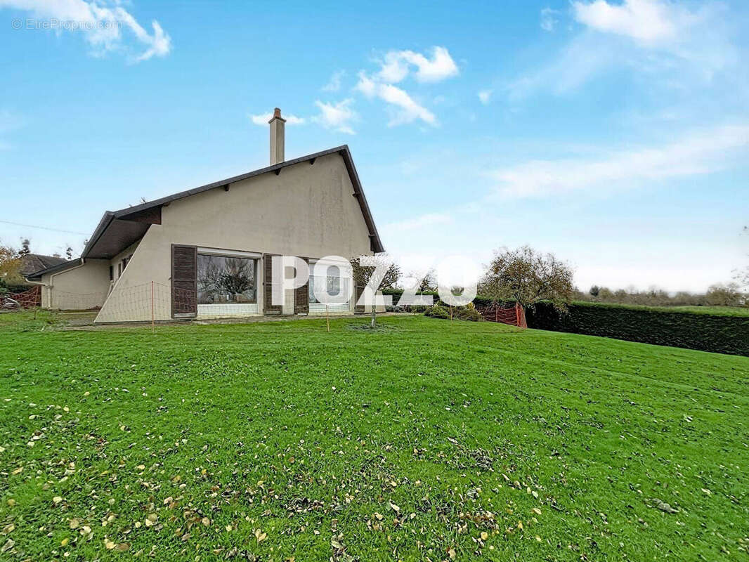 Maison à SAINT-PIERRE-SUR-DIVES