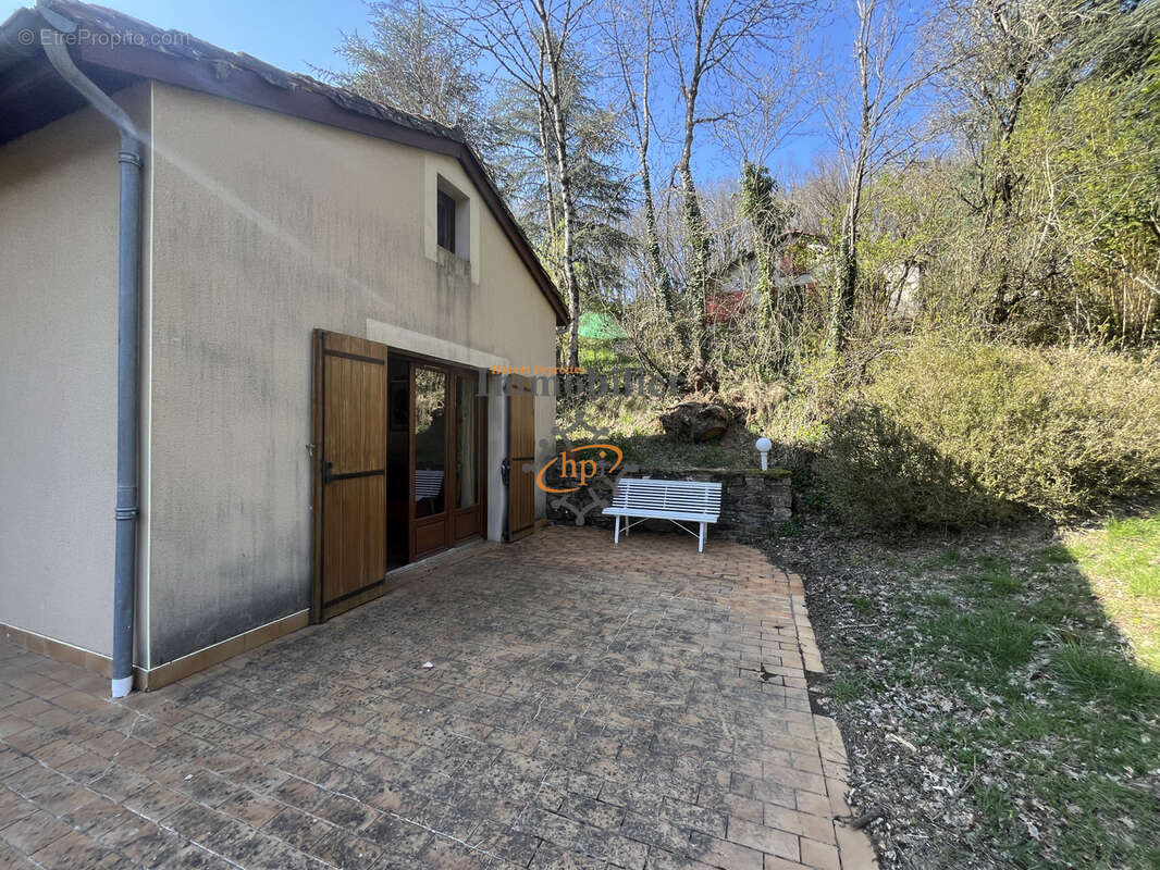Sylvanès, vente maison avec jardin et garage. - photo 11