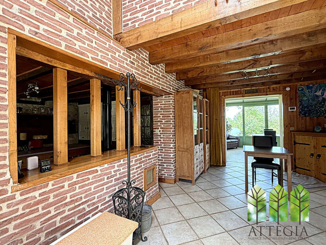 Maison 165 m² à Vijon  - photo 4