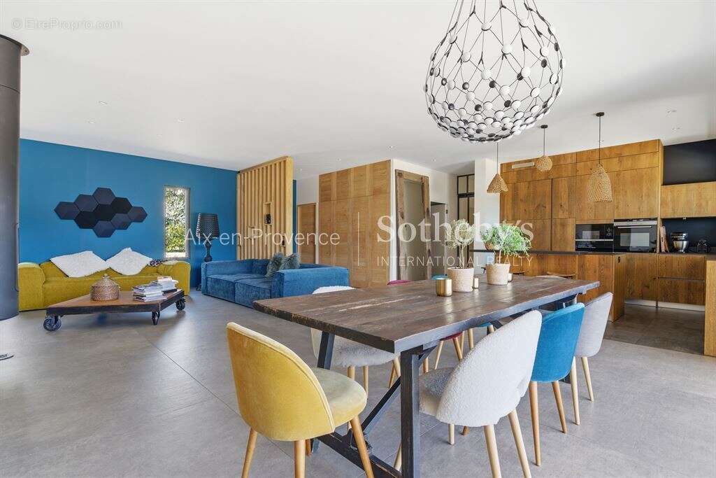 Propriété contemporaine avec vue sur la Sainte-Victoire - photo 11