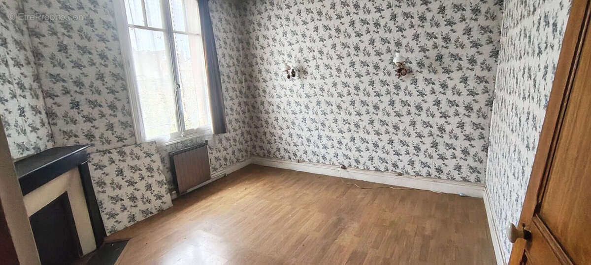 Maison en brique de 98 m2 à Rénover - photo 6