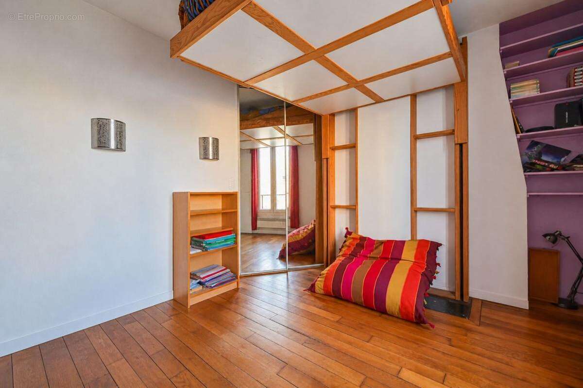 Appartement à PARIS-18E