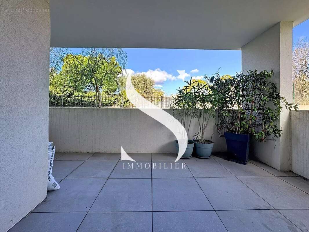 Appartement à VALLAURIS
