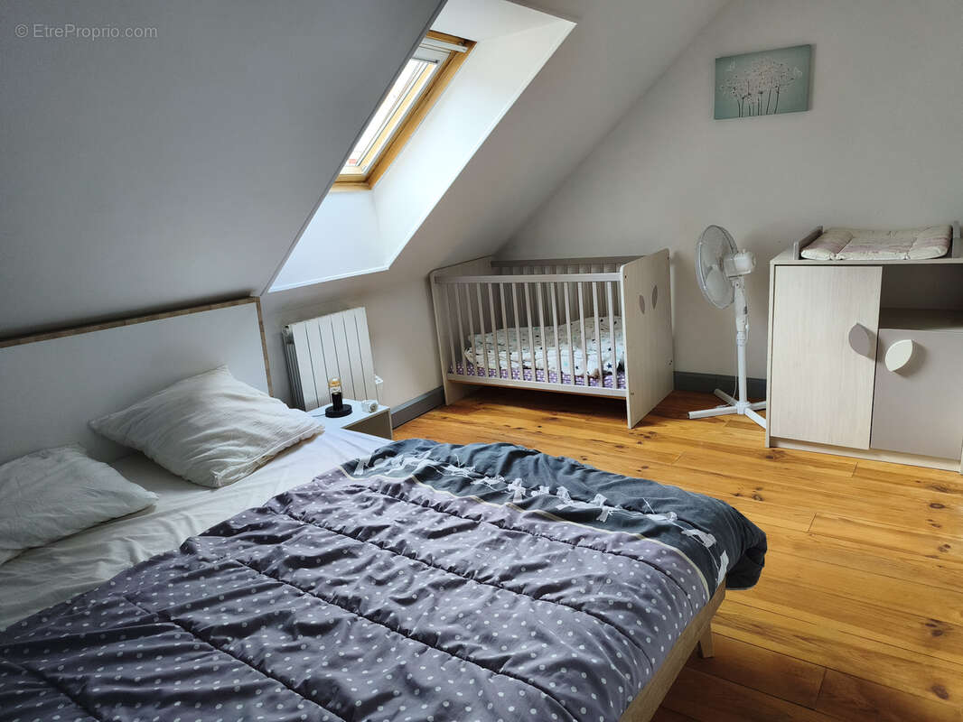 Beau T3 atypique de 60 m2 au sol (38 m2 Carrez) en centre-ville - photo 8