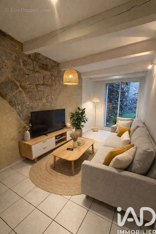 Photo 3 - Maison à SAINT-THIBERY