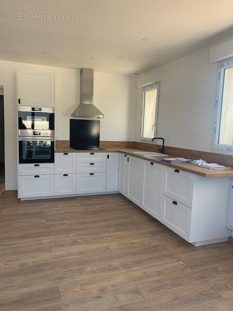 Appartement à PARCAY-MESLAY
