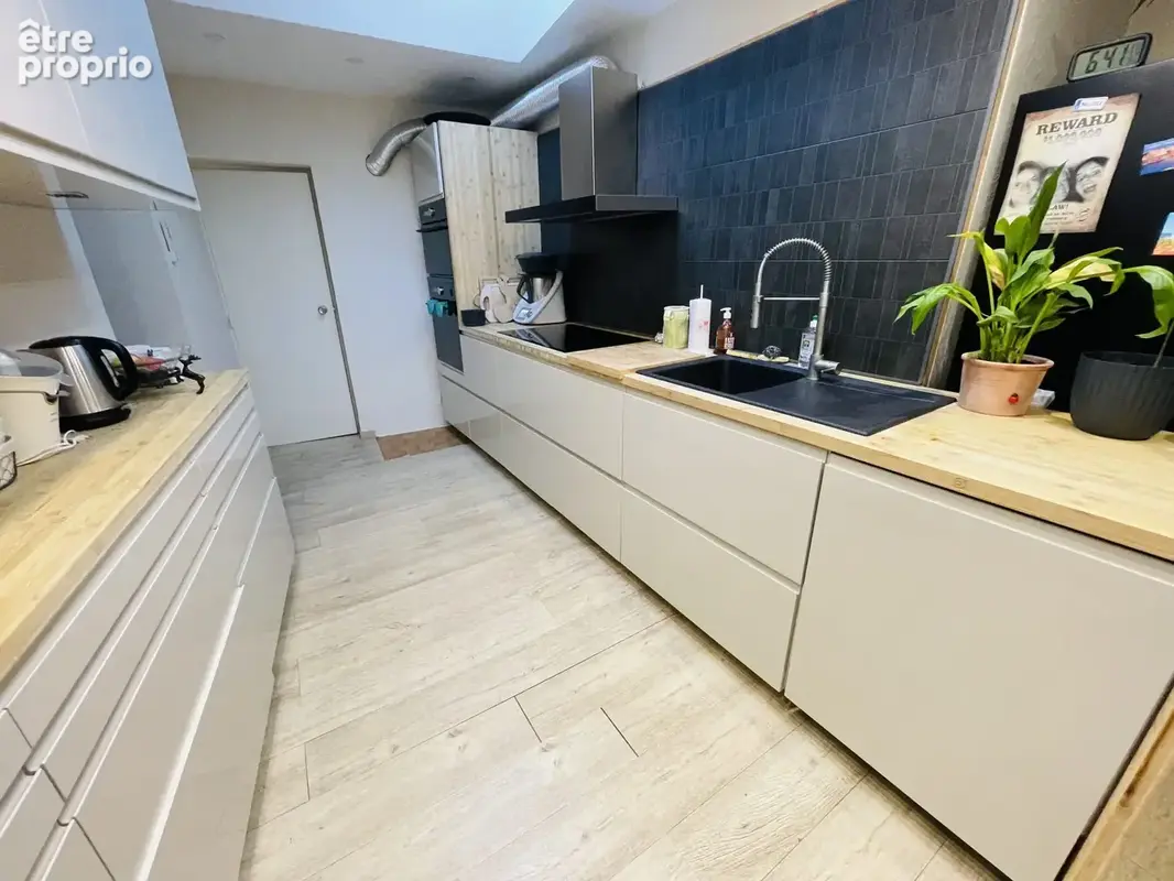 Maison 4 pièces 160 m² à vendre à Villeneuve-Les-Avignon (30400) - photo 2