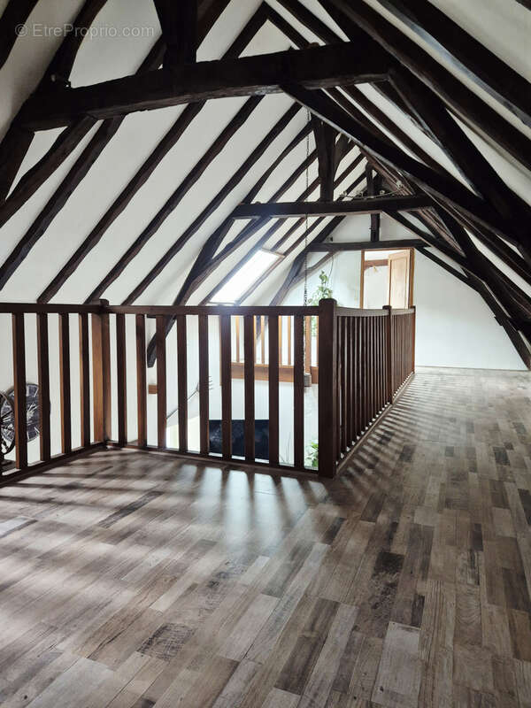Maison à MIRE