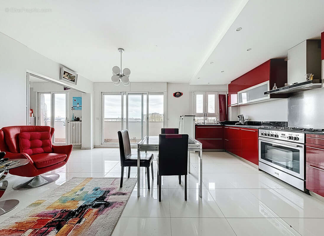 Appartement à NANTERRE