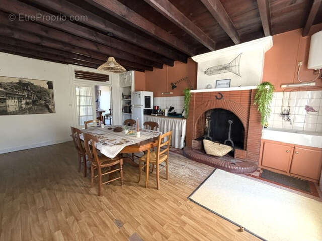 Maison en pierre 3 chambres mitoyenne - photo 3