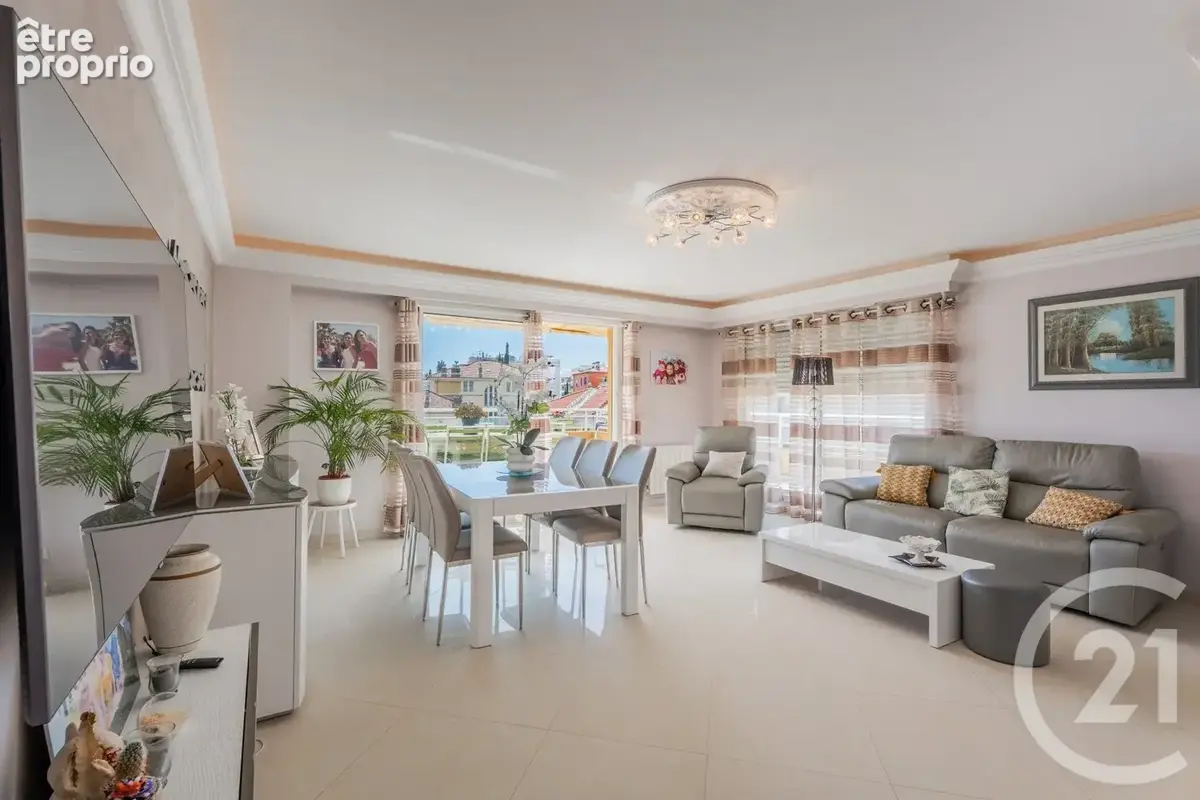 Appartement 7 pièces 163 m² à vendre à Nice (06000) - photo 2