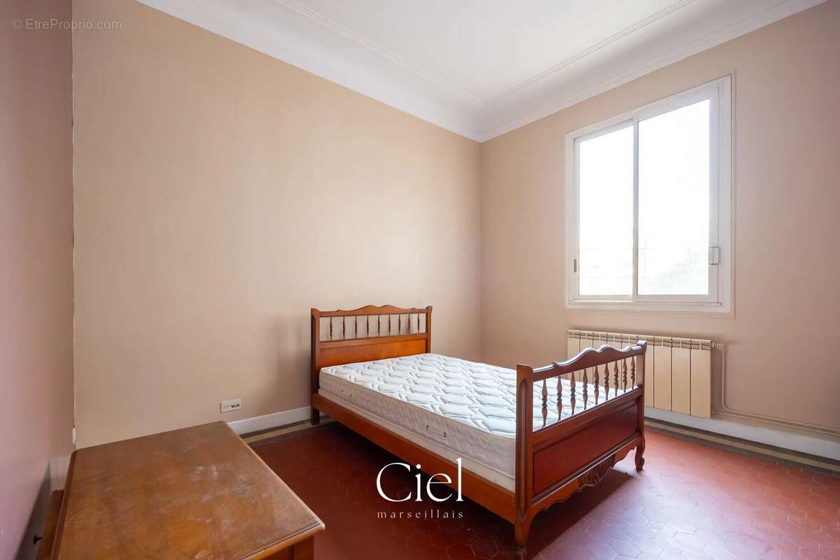 Appartement à MARSEILLE-3E