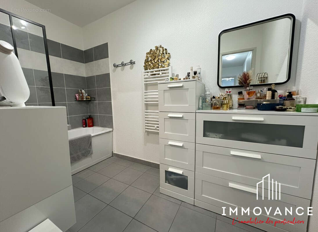 Appartement à CASTELNAU-LE-LEZ