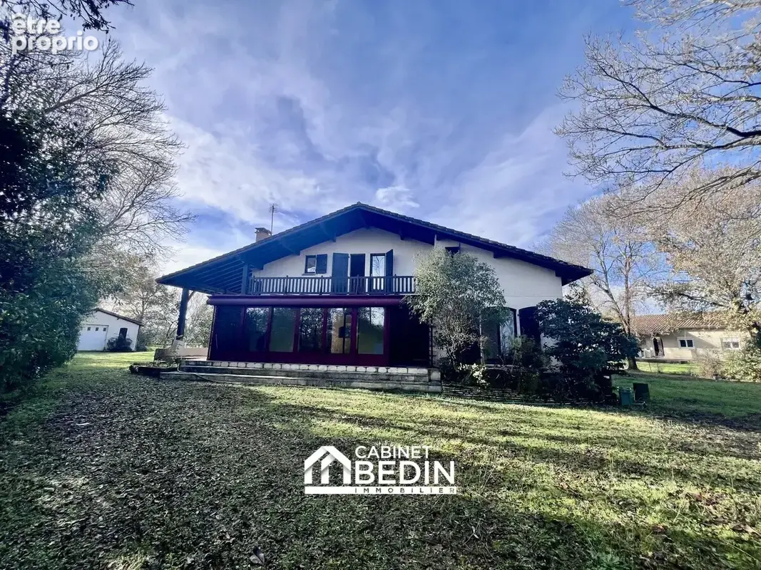Photo Maison à Saint-Loubes au prix de 464 800€