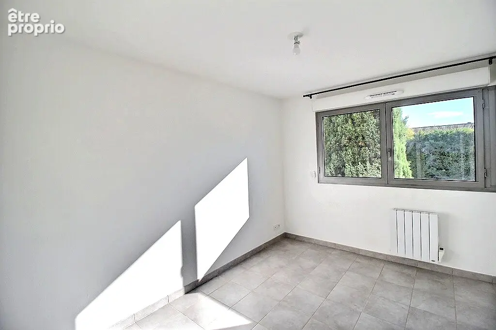 Monteux  appartement t3 avec terrasse, garage fermé et parking - photo 5