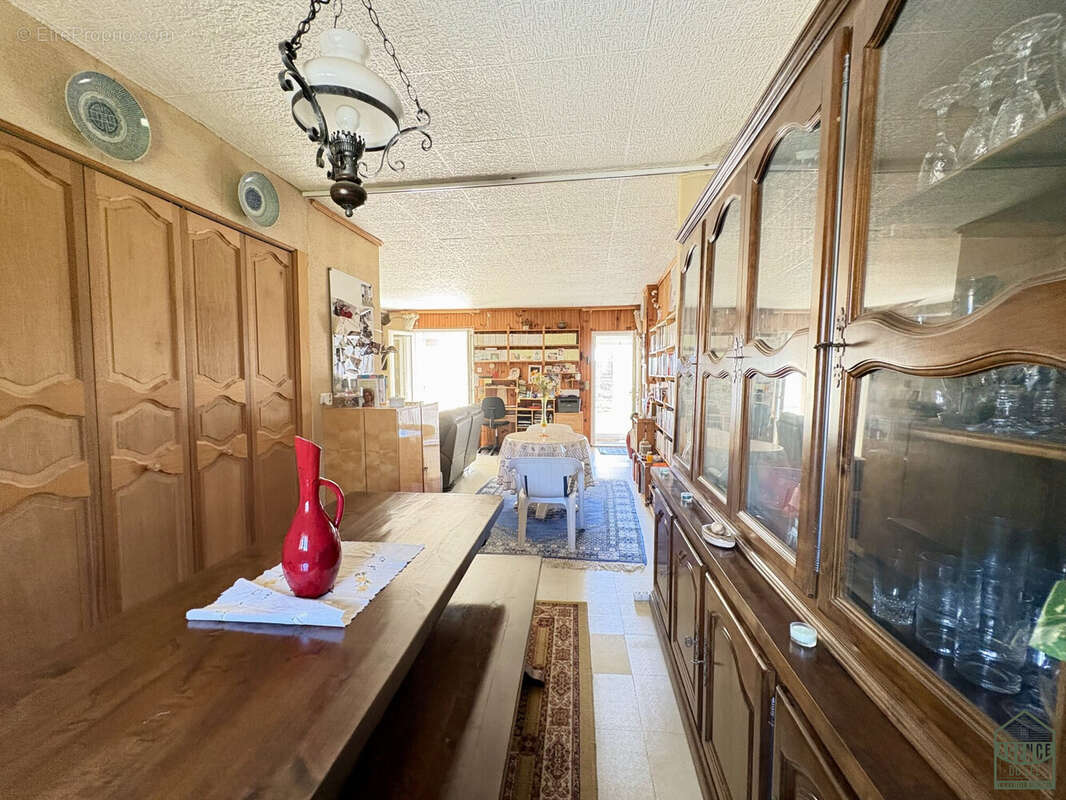 Maison 160 m² à Lunel-Viel  - photo 8