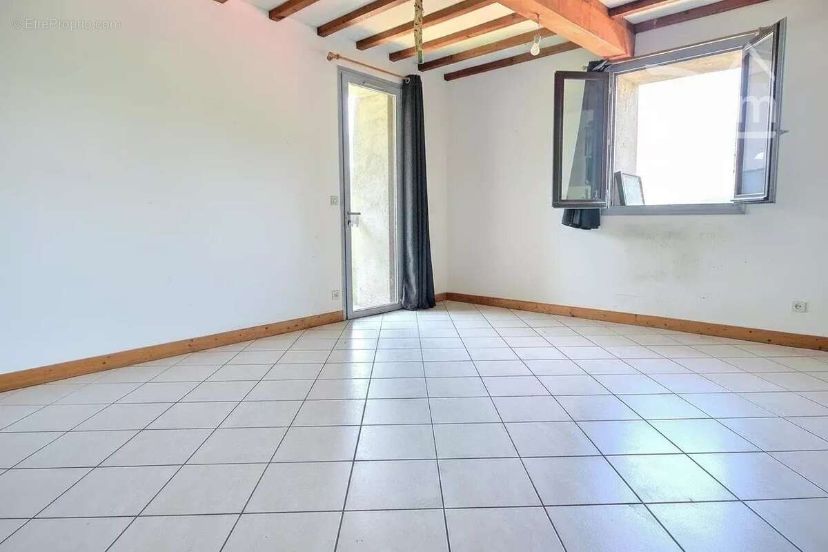 Maison à SAINT-MARTIN-D'HERES