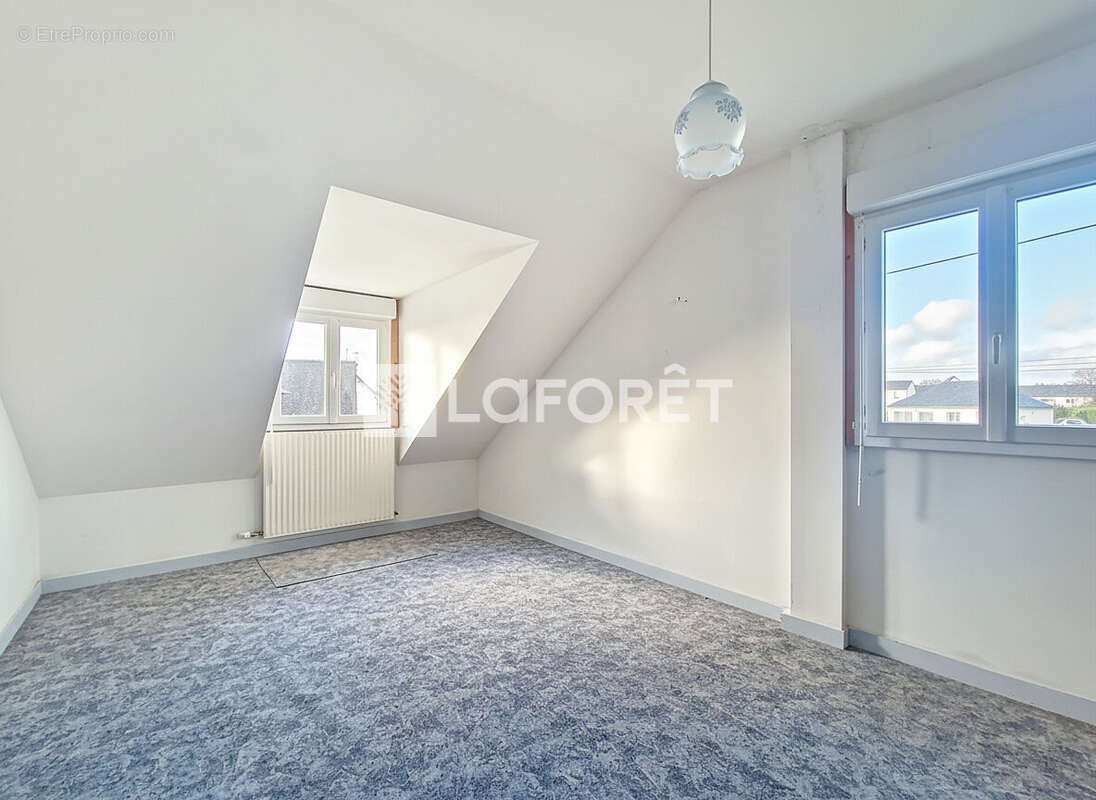 Maison à SAINT-MARCEL