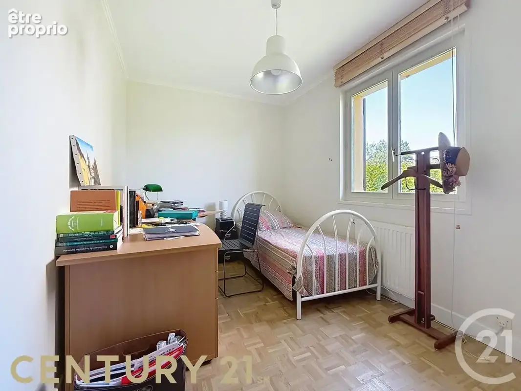 Maison 5 pièces 200 m² à vendre à Sathonay-Camp (69580) - photo 13