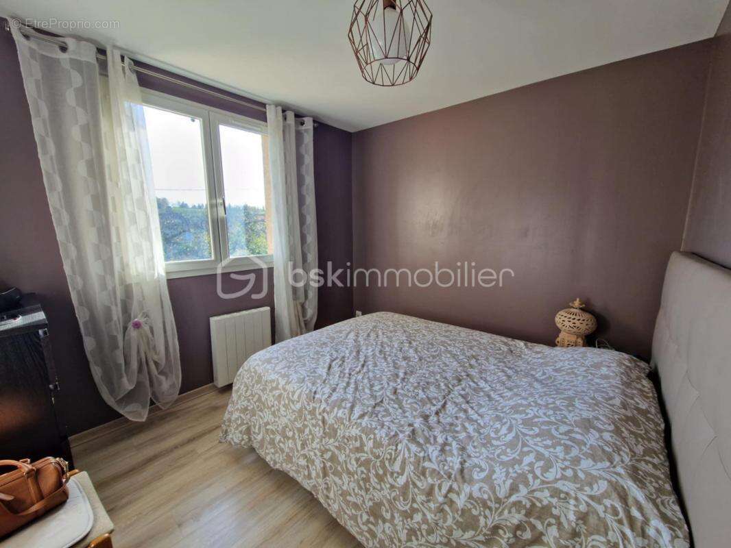 Maison à LA TOUR-DU-PIN