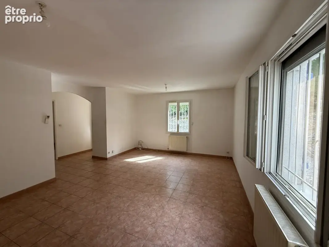 Sainte anastasie p.pied t3 sur 700m2 terrain - photo 4