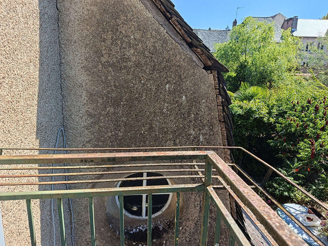 Appartement à rénover dans une belle bâtisse - Juillac - photo 16