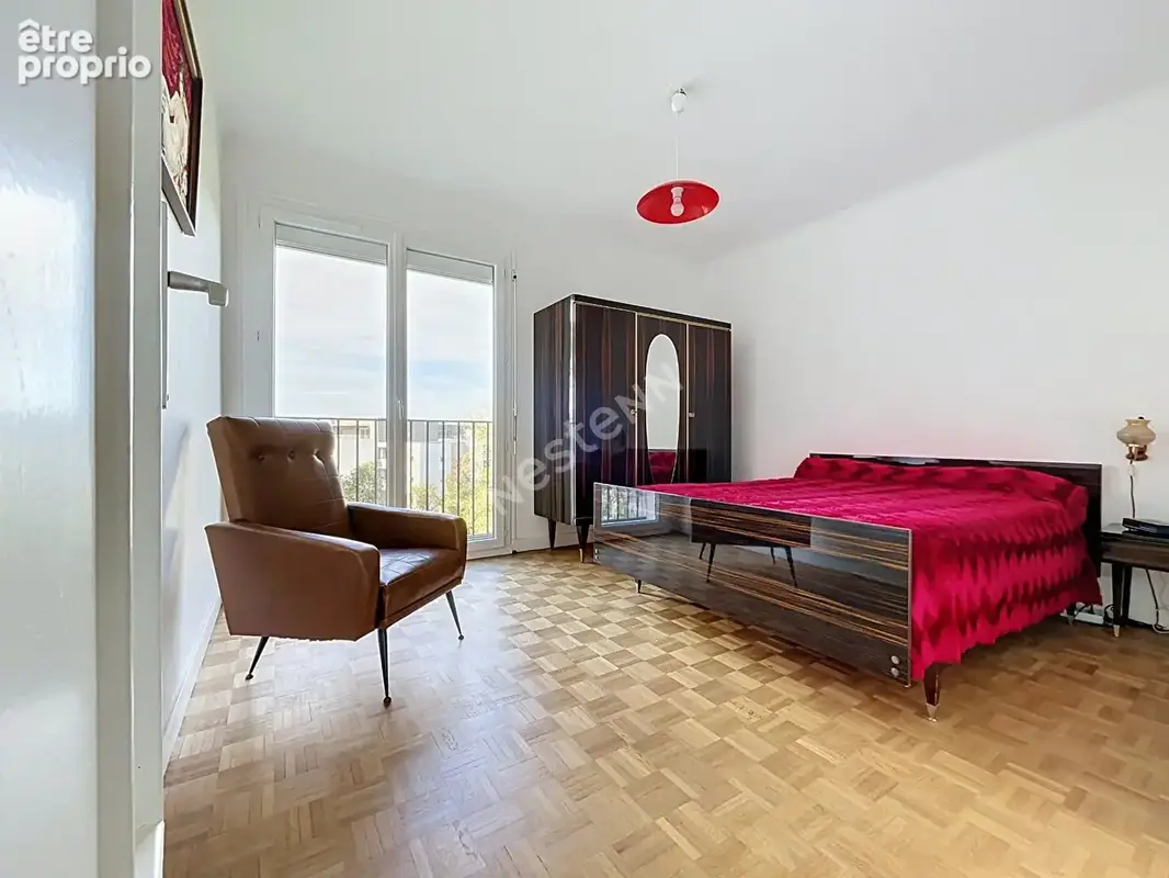 Nantes Jules Verne - T3 de 2 chambres avec balcon avec place de parking et cave - photo 9