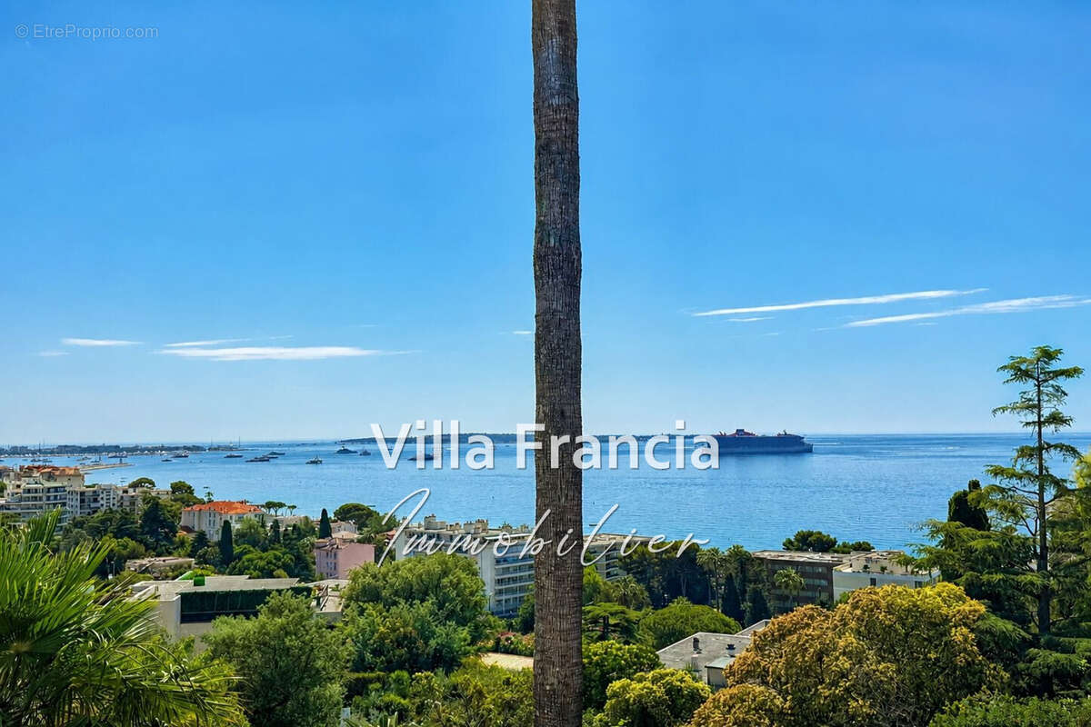 Appartement à CANNES