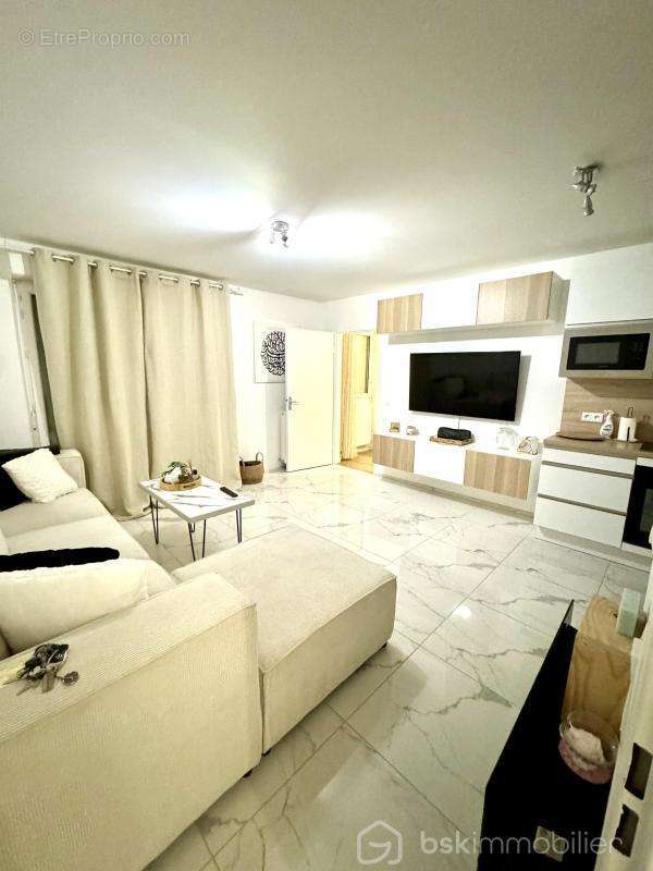 Appartement à CLAYE-SOUILLY