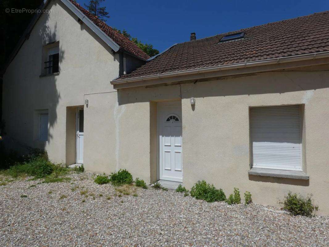 Maison à IVRY-LA-BATAILLE