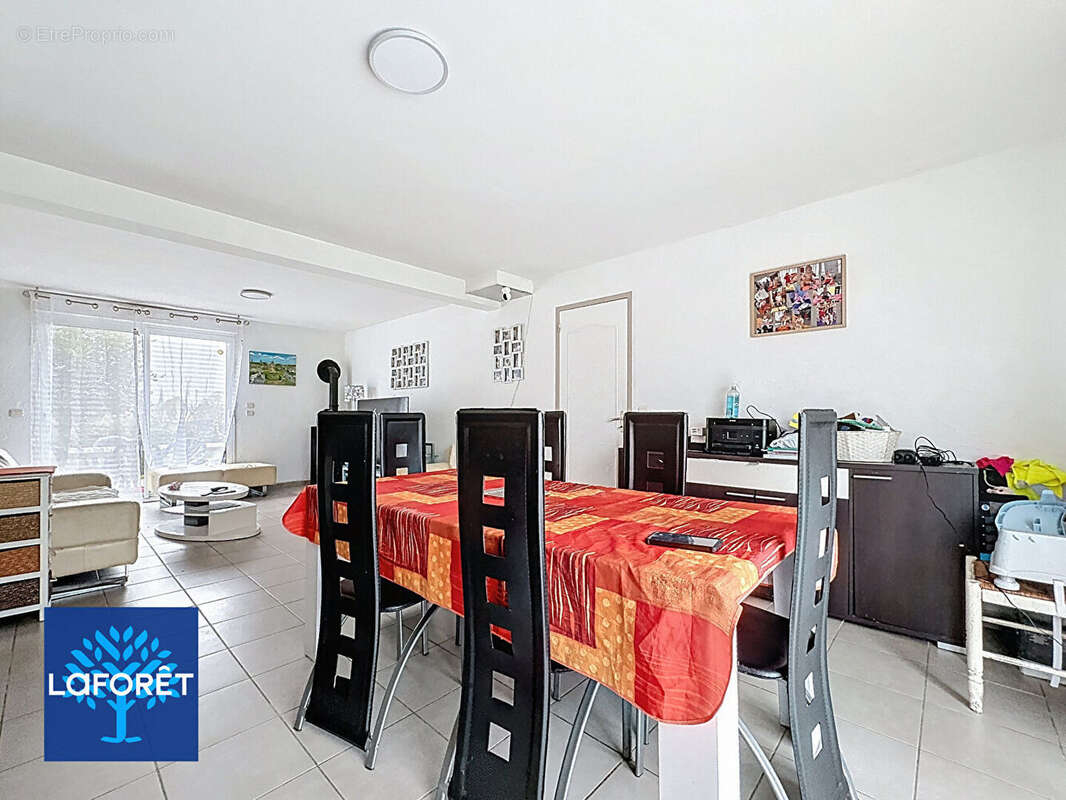 Maison à SAINT-SAUVEUR-DES-LANDES