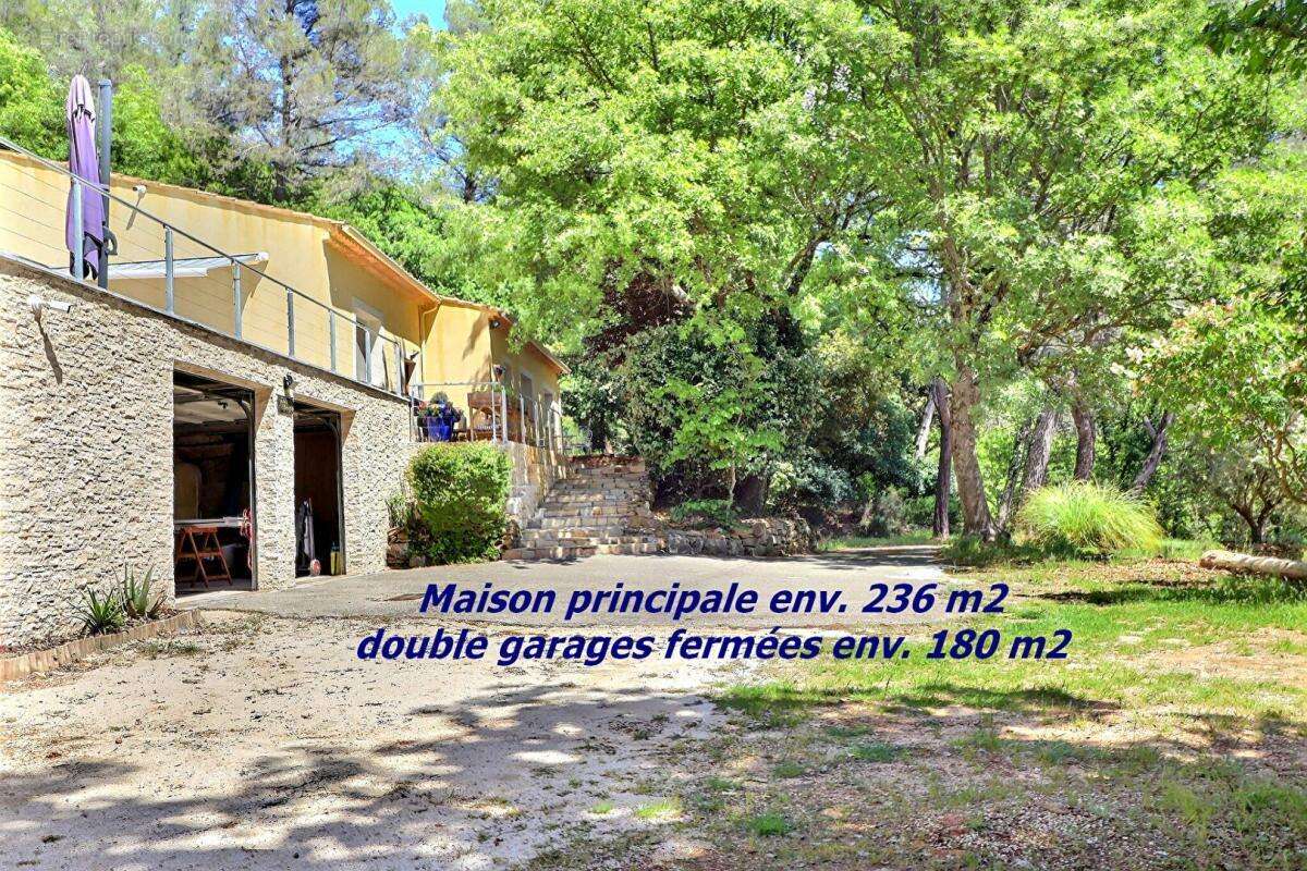 Maison à EVENOS