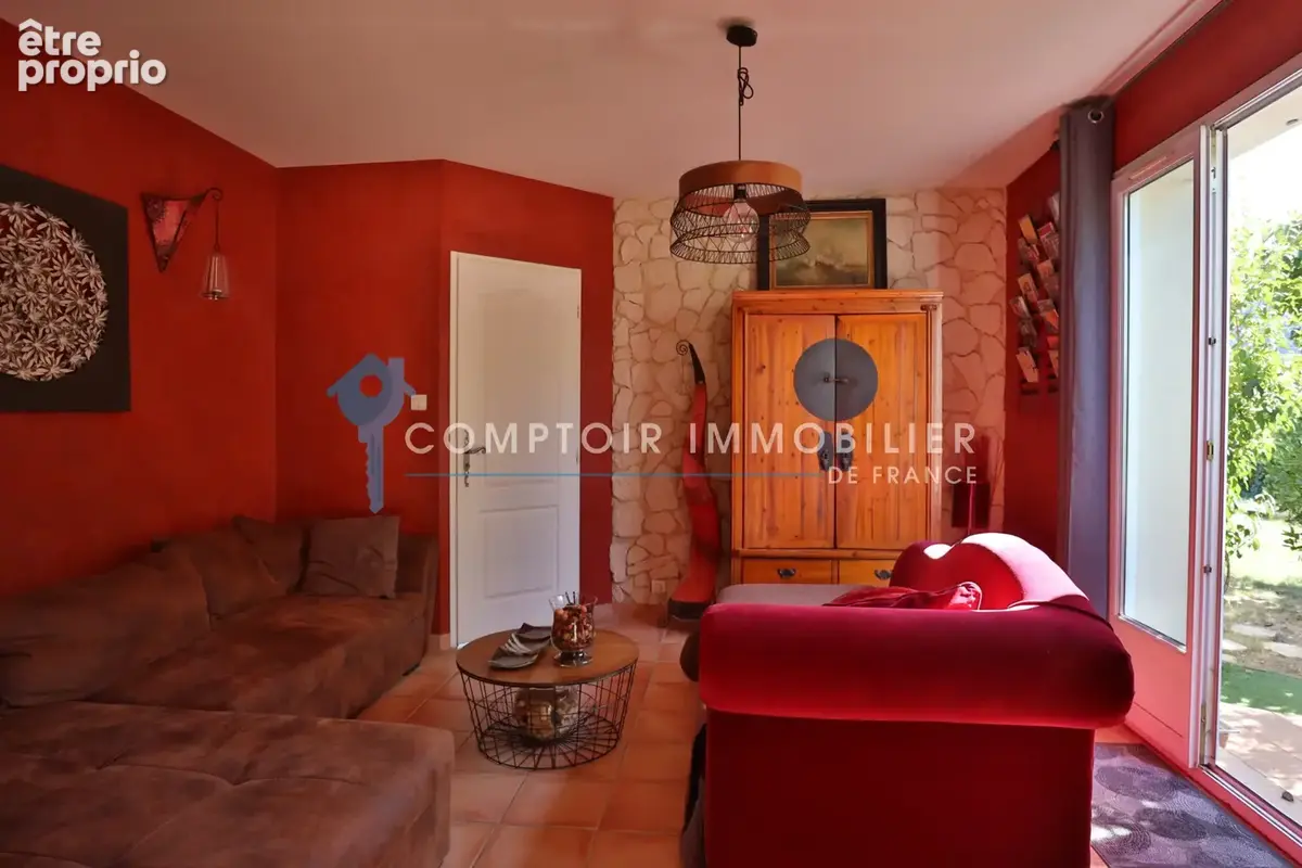Dept 84 - MAUBEC - Maison de 122 m2 avec piscine et 2 garages sur un terrain de 1 234 m2 - photo 9
