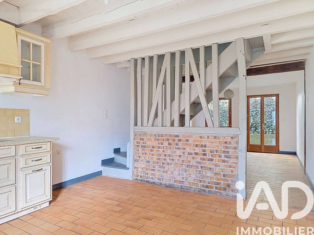 Photo 1 - Maison à CANTELEU